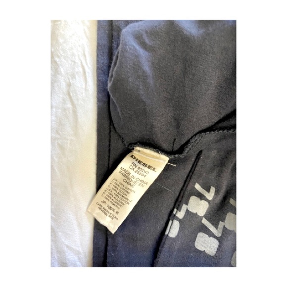 Diesel scarf - Picture 3 of 3